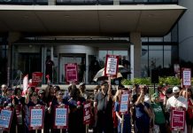 Nurses at Chicago’s St. Mary of Nazareth Hospital vote to form a union